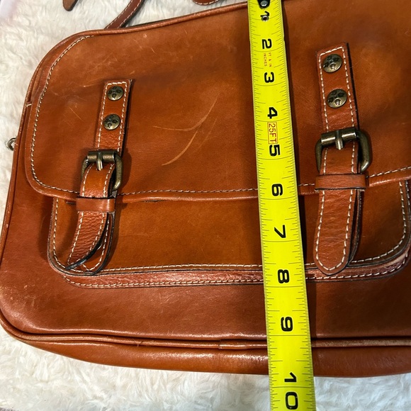 Patricia Nash Leather crossbody bag - Picture 6 of 9